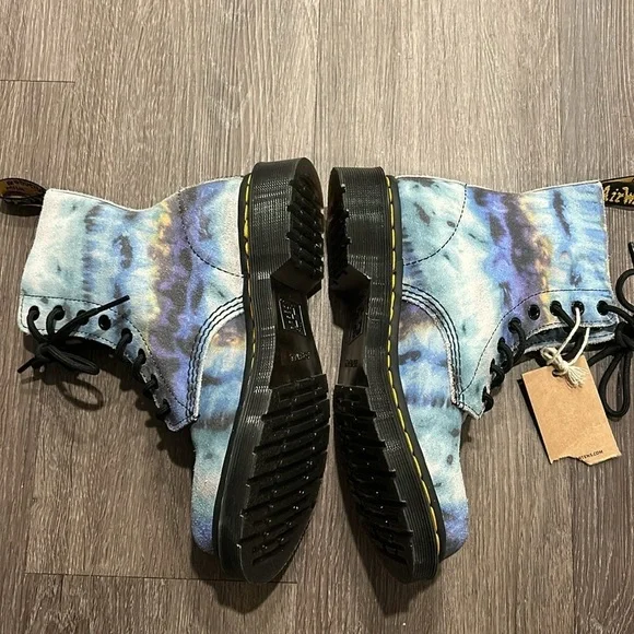 NWT Doc Martens Blue Summer Tie Dye Combat Boots Size 6 - Picture 5 of 6